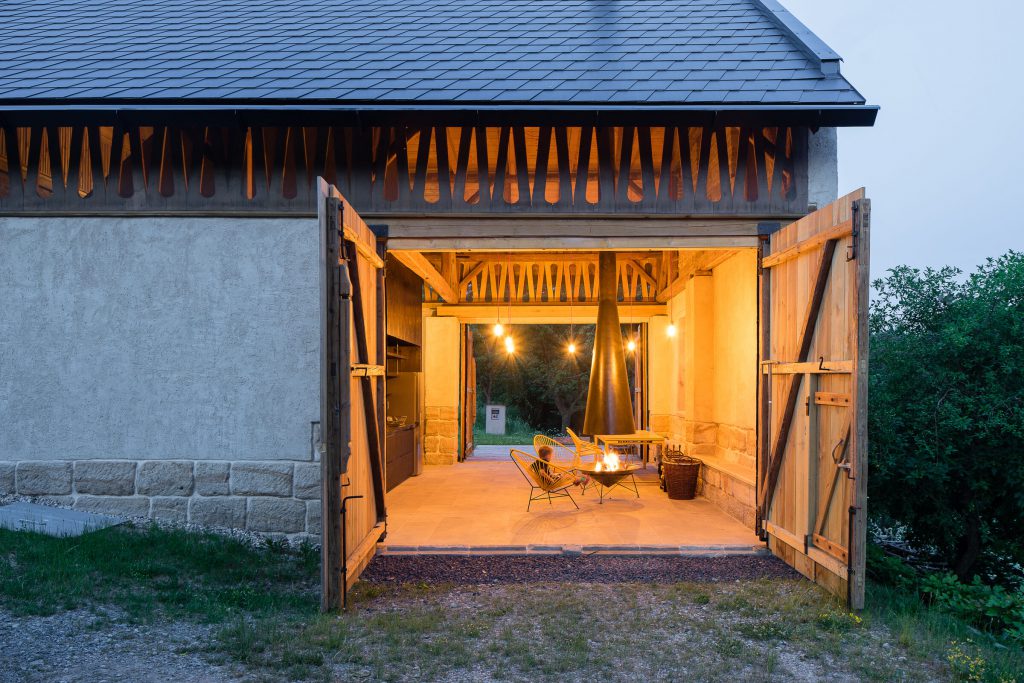 Maderayconstruc's tweet photo. REHABILITACIÓN DE UN GRANERO EN LOUBÍ 👉 https://t.co/La8tpbYbYy
#Arquitectura Atelier SAD #Arquitecturademadera #MaderayConstrucción https://t.co/TggoLqlZSv