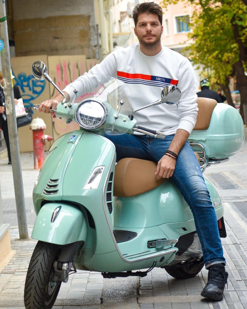 loukasyorkas's tweet photo. Μια βόλτα στο κέντρο της Αθήνας είναι πάντα έμπνευση για μένα!!

Για εσάς ποιο είναι το ιδανικό μέρος για μια απογευματινή βόλτα;; 🤔🤔

#LoukasYorkas || #Athens https://t.co/DwTvwRuF5i