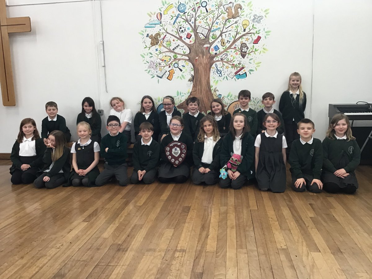 WINNERS🏆

Well done to Mrs Jukes' Art Club for their success in this year's High Street Window competition.

Our design of Father Christmas made from children's hands, which was displayed in <a href="/Henshalls/">Henshalls Insurance 🏆</a> window, was selected as the winner for 2022!