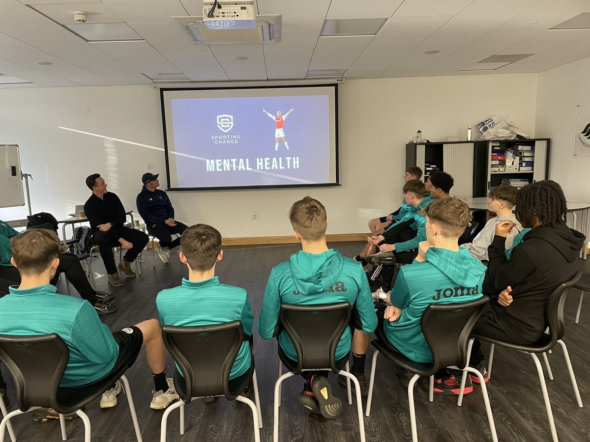 Thank you to @SportingCClinic for delivering a workshop on mental health and lifestyle to our scholars this afternoon 🙌