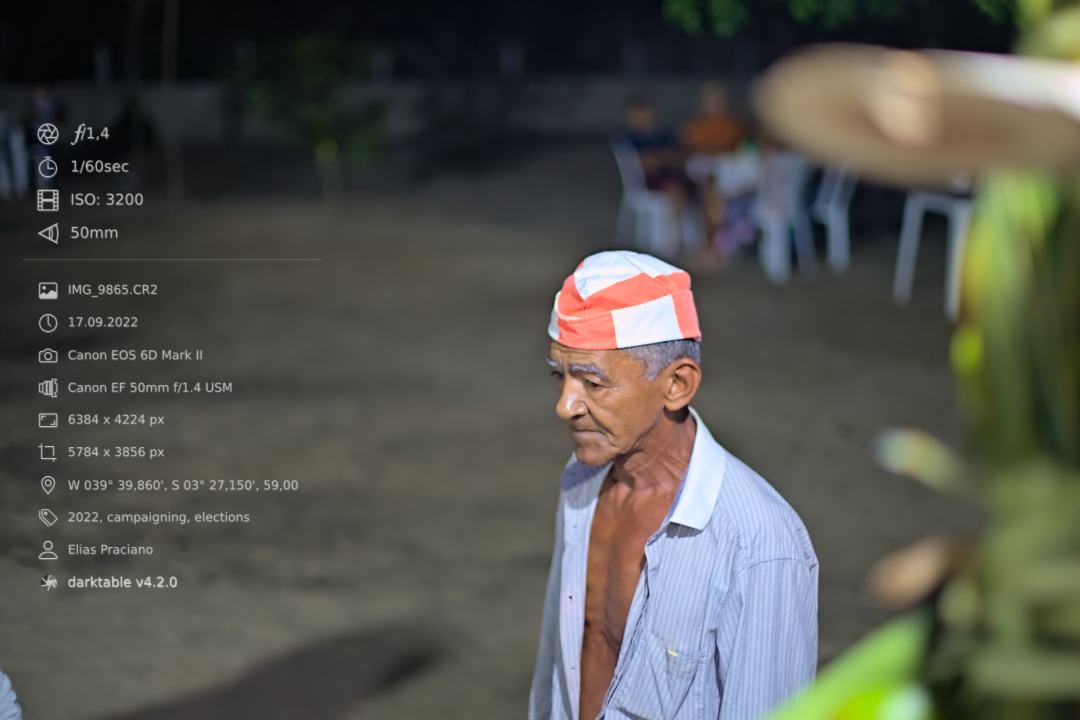 coisasdogeek's tweet image. Uma surpresa (boa!) no darktable 4.2 é essa marca d&apos;água, prontinha, como os dados EXIF. Isso ficou bem popular em 2021 e alguém teve a ideia de trazer o padrão para dentro do darktable! #darktable #fotografia