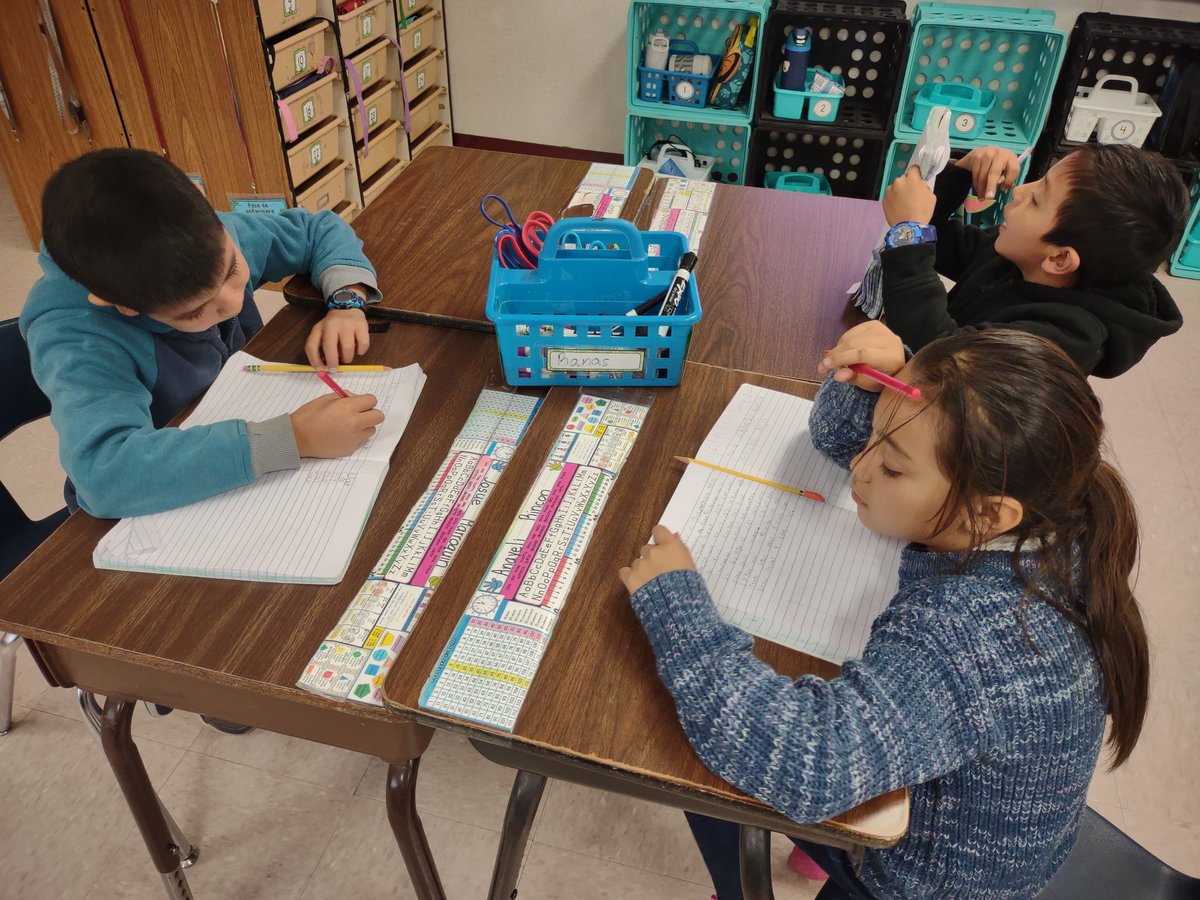 Thursdays are peer editing workshop day during writing time! Kiddos write their third draft and then exchange with a partner today. They read and revise a partners writing, giving feedback at the end. This week they are creating a fictional story. #LoveMyLISD #NavProud
