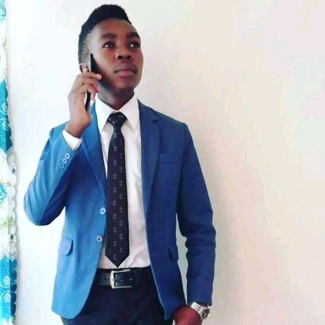 MullerNavas's tweet photo. #ThrowbackThursday 

#RuleNo.1 : As a business person 💰 , Never fail to return a missed call 📲You just never know.

 ~Navas 🇰🇪 https://t.co/kCxVQXJLvt