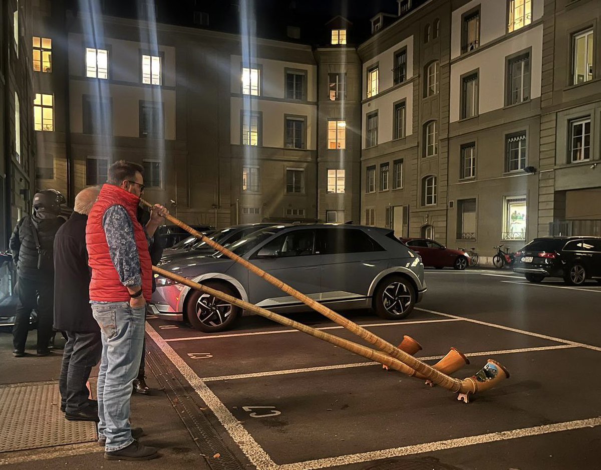 krisgotsch's tweet photo. Very Swiss - blocking our parking spot with alphorns.… 😀🇨🇭 #switzerland #bern #twocircles https://t.co/ryJ6XIdzM7