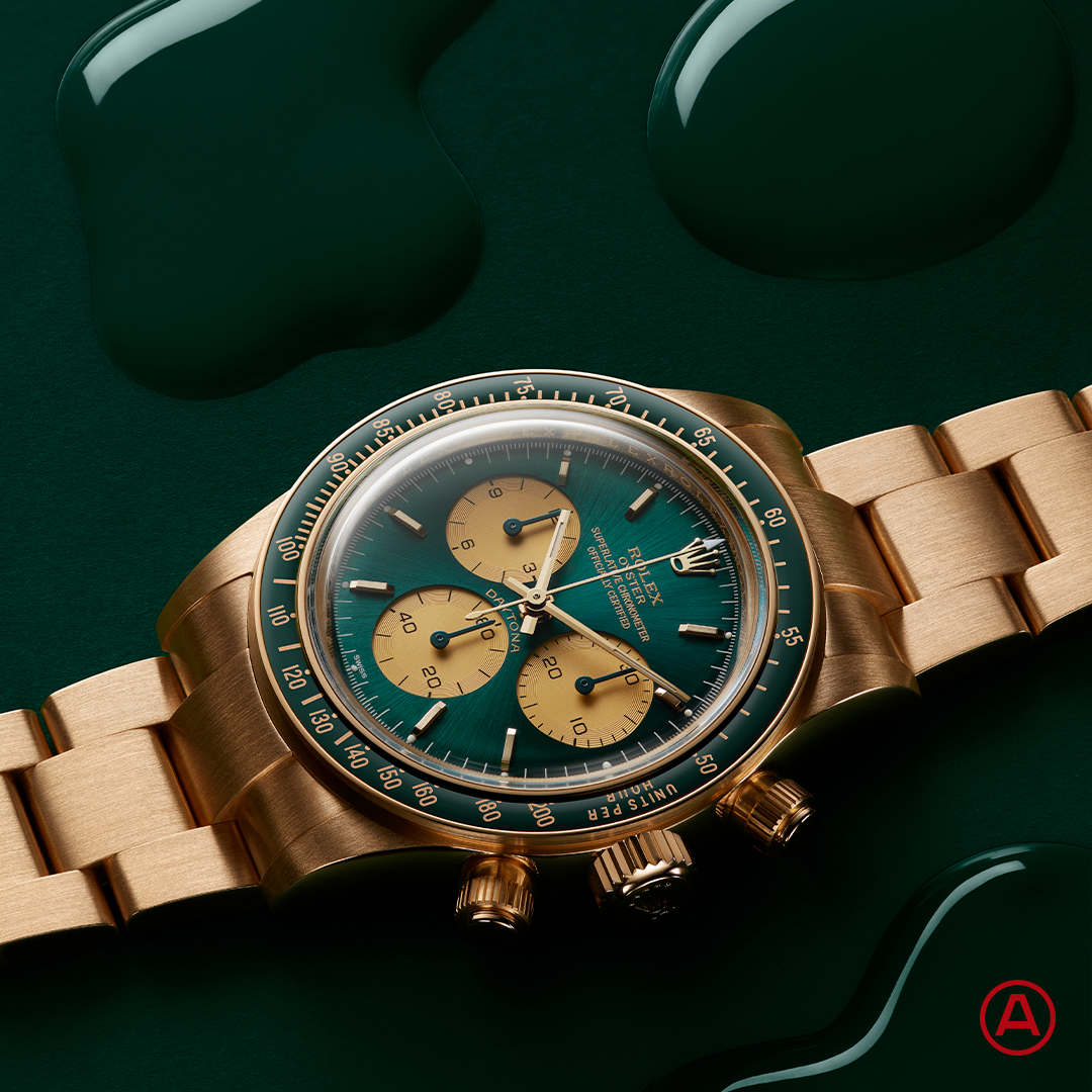 The Honey Green Project: the perfect match _____ Artisans de Genève is not affiliated with Rolex SA nor authorized by them to intervene on their products for any reason whatsoever. This personalization was ordered for his private use by a customer, who owns a Rolex® timepiece.