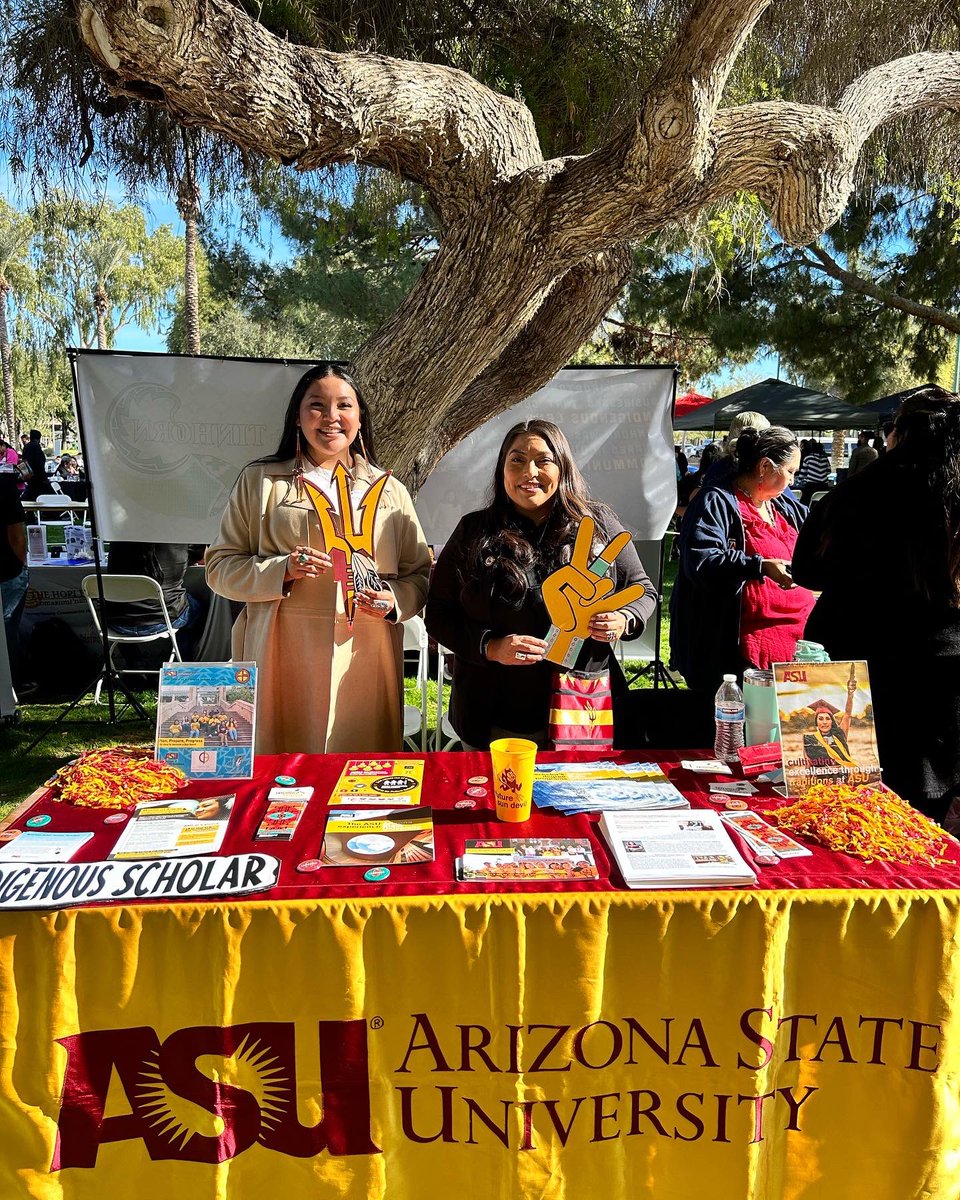 asu_oaii's tweet photo. #forksup🔱 at the 28th Annual Indian Nation & Tribes Legislative Day 😈
#ASU #NativeSunDevils #SkoDevil https://t.co/TfNClaqyBC