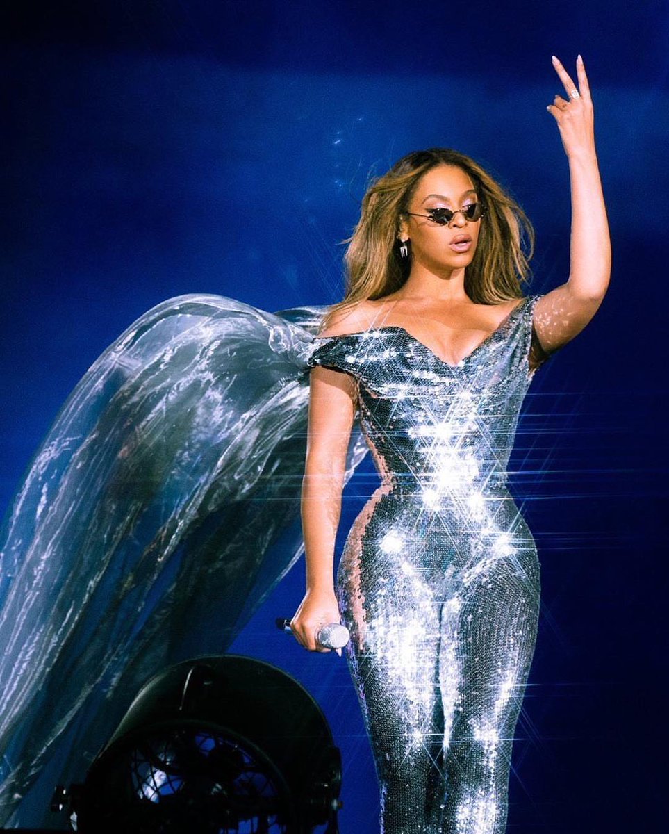 BeyonceHiveNews's tweet image. Beyonce's Nominations  #NAACPImageAwards 

•Outstanding Female Artist
•Outstanding Soul/R&amp;amp;B Song: #CUFFIT
•Outstanding Album: #RENAISSANCE
•Outstanding Music Video: #BeAlive
• Outstanding Duo or Group collaboration contemporary: #MOVE ft Grace Jones &amp;amp; TEMS