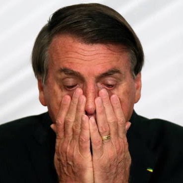 choquei's tweet photo. 🚨URGENTE: 40 deputados dos Estados Unidos formalizam pedido e pedem ao presidente Joe Biden a revogação do visto do ex-presidente do Brasil, Bolsonaro. https://t.co/uRA3JUbLsK