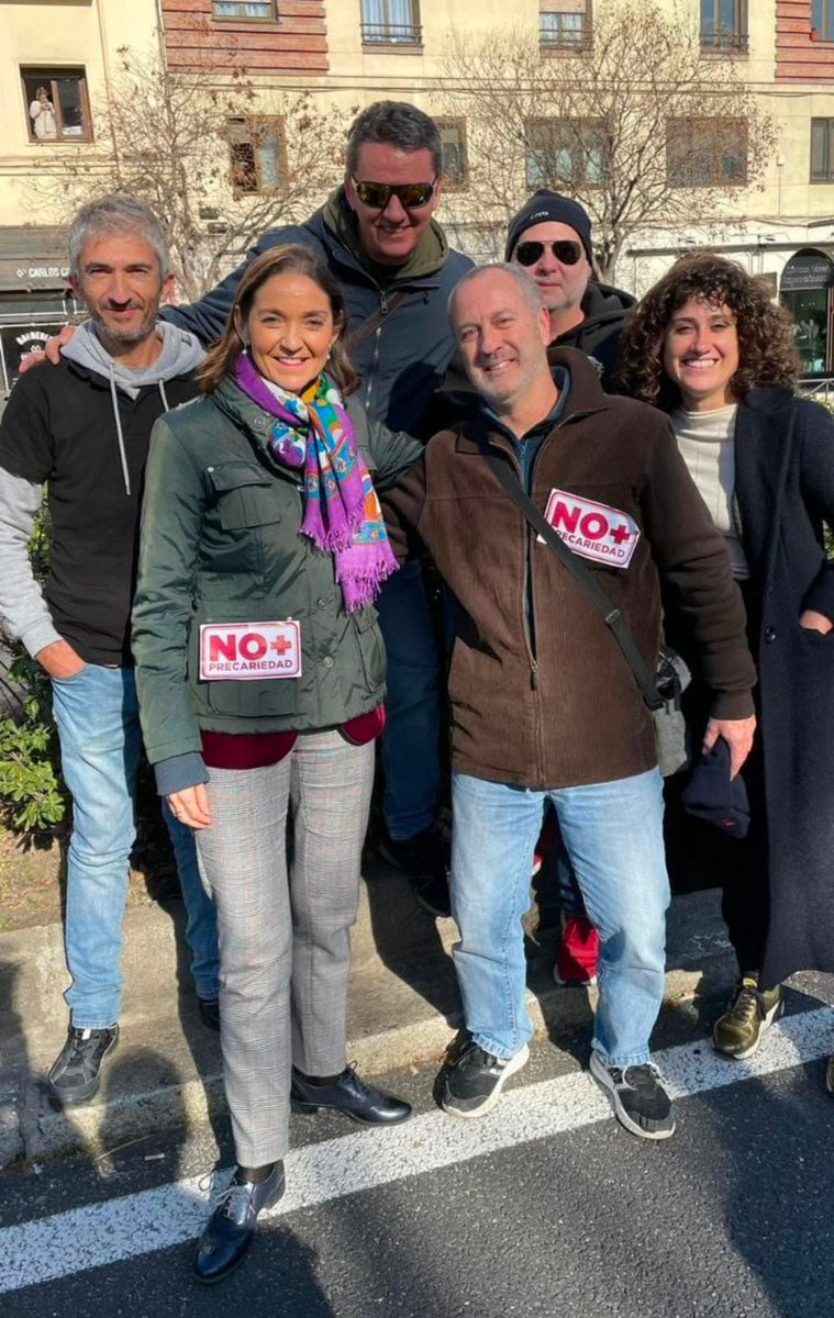 Rafabaena8's tweet photo. Hoy hemos acompañado a los compañer@s de Madrid, en una lucha compartida en defensa del sector y del interés general de todos los ciudadan@s.
Y un encuentro con la Ministra @MarotoReyes muy cercano y afable. https://t.co/r3vtZMFA78