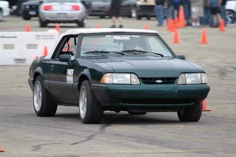 toms66stuff's tweet photo. Working from home & watching @mecum #MecumKissimmee on @MotorTrendTV Bought 1 new car… still have it!!! #drivedownmemorylane #7upmustang #7upmustangconvertible #featurecars #ncaapromo #marchmadness #hrpt #powertour #longhauler #oneowner https://t.co/jRbTP9rDFb