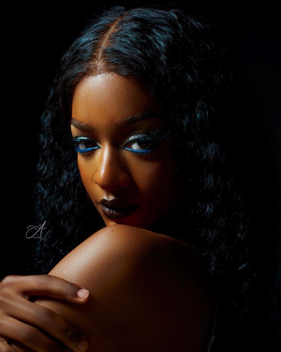 ave_cesar229's tweet photo. Gotique
Muse @moon_not_sober
Perruque et accessoires @all_cheaper_hair
Mua @pretty_makeup3
#retouching #gotique #canonphotography #portraitphotography https://t.co/qn6oStol0b