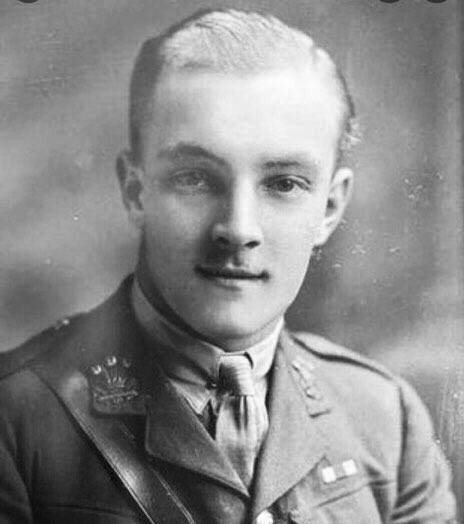 GerBrowne4's tweet photo. Capt Reginald A Dench (1897-1964) father of Dame Judi Dench, was raised in Dublin 🇮🇪 &amp; served in the Leinster Regt. Awarded the MC &amp; Bar for inflicting many casualties with his machine gun at Spanbroekmolen March 1917 &amp; for leadership in a raid on enemy trenches near Bullecourt. https://t.co/fENj5x8Kg4