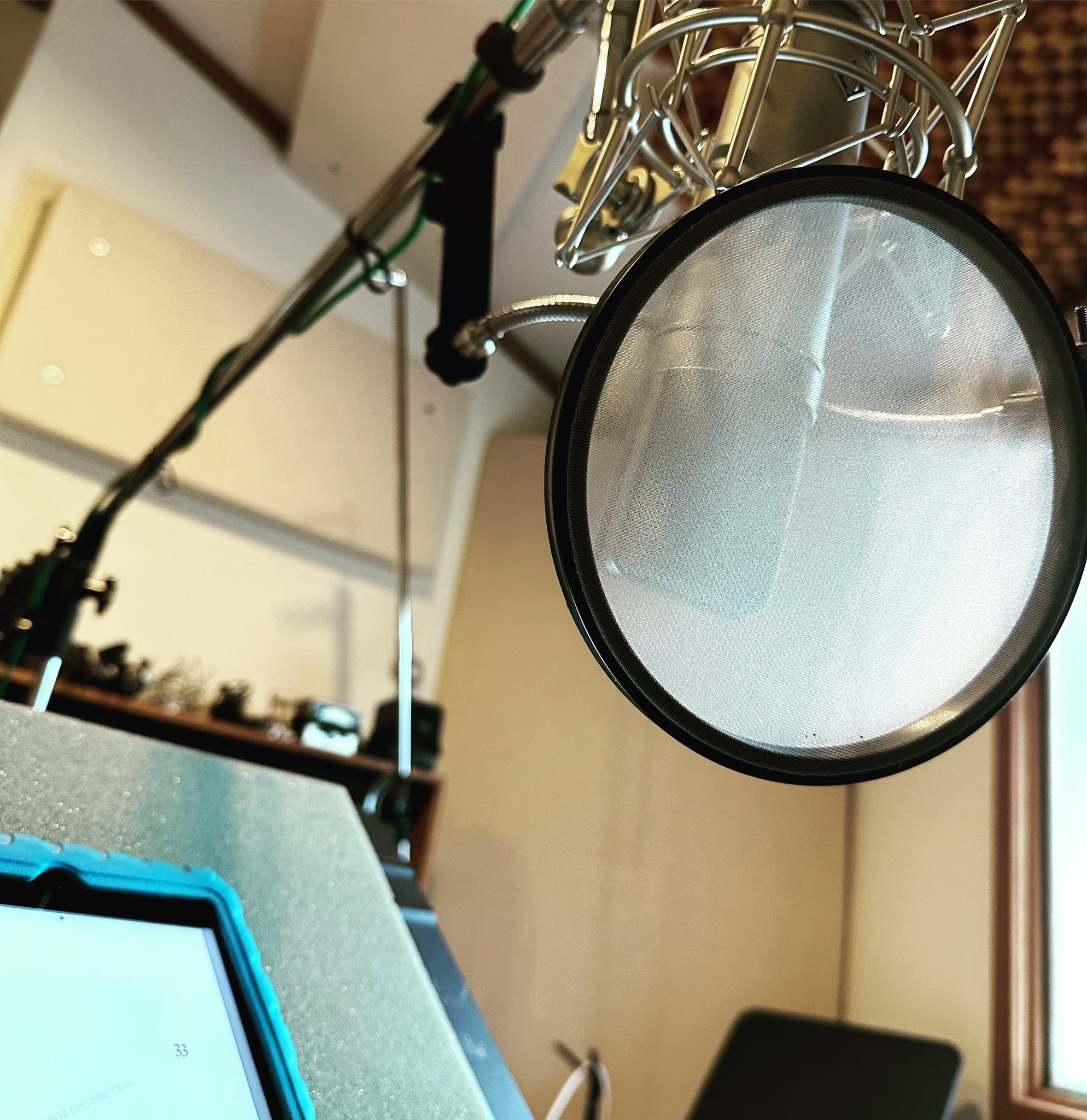 Caroline Kepnes (CarolineKepnes) / Twitter