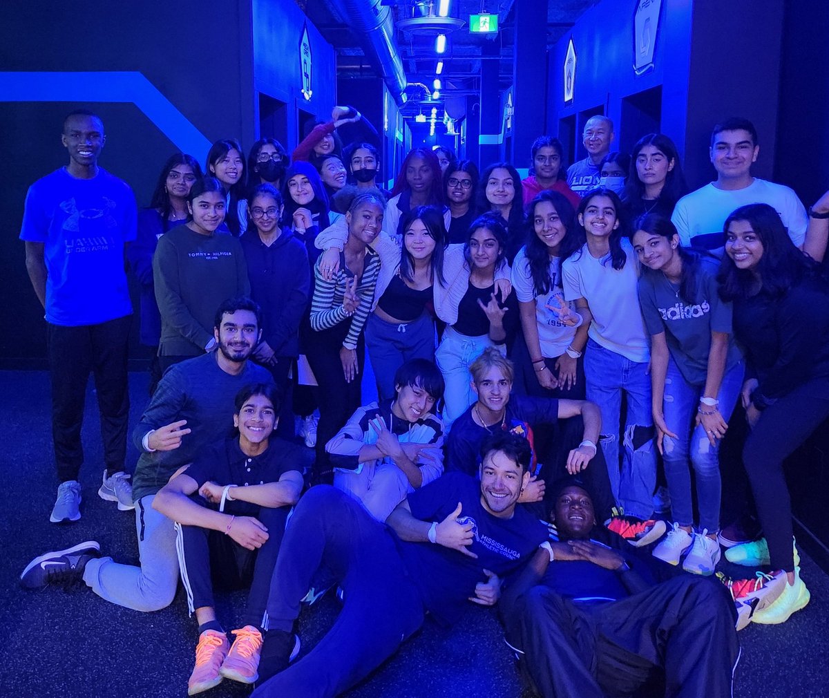 MsKPatel1's tweet photo. @MississaugaSS Our Athletic Council trip to Activate Games! Major team collaboration and team bonding💙Activate - where Physical Activitiy meets innovative technology and great problem solving skills. https://t.co/0K7pVj35RT