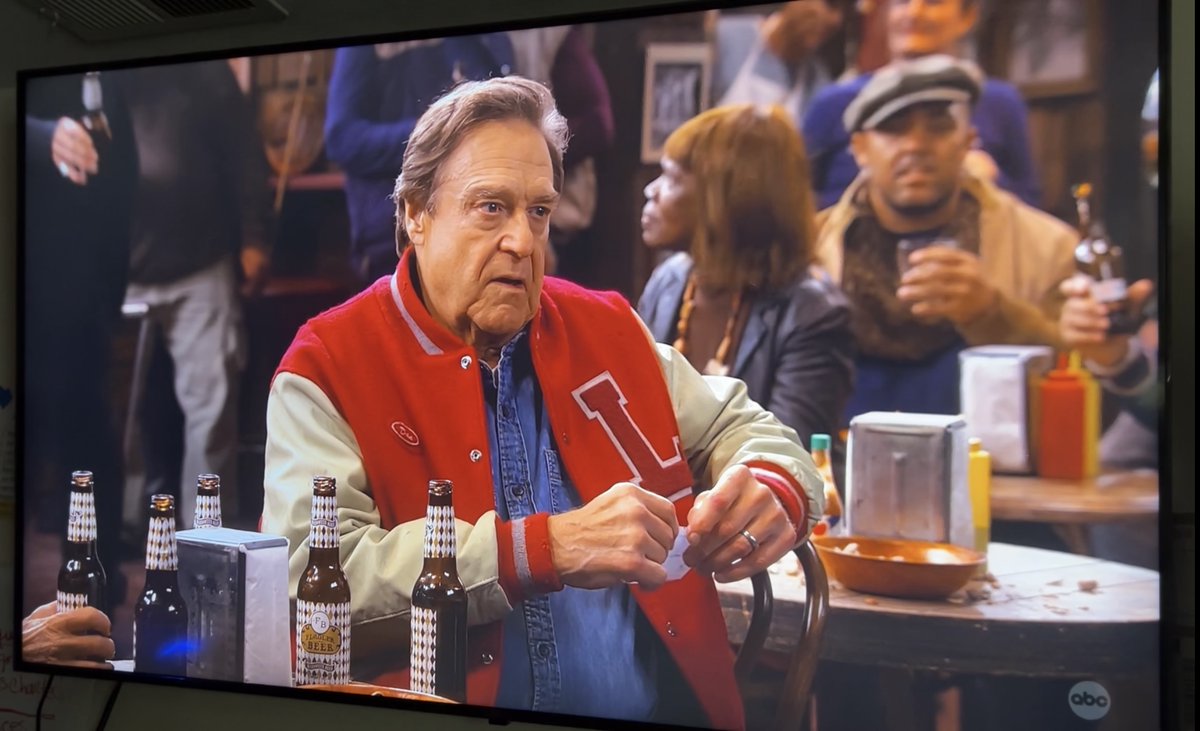 EmceeNICELA's tweet photo. Where's N.I.C.E.?, Anybody watch "The Conners" on ABC? If so, you might have seen me on last nights episode.
I Got 10 TV appearances coming plus my own show... I will let you know as they drop.
It's going to be a N.I.C.E. Year! #chh #tvlife #EmceeNICE https://t.co/mCCkOT5v9l