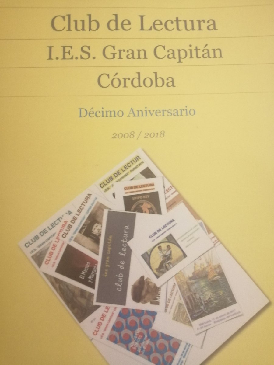 bemase10's tweet photo. Matías Regodón comparte su experiencia de más de diez años al frente del club de lectura del IES Gran Capitán en los "XVI Encuentros de bibliotecas escolares de Córdoba". Ha sido un verdadero placer poder escucharlo. @cepcordoba @BECREA_CORDOBA https://t.co/M8aQplYzym