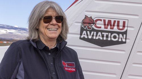CWU_CEPS's tweet photo. Join us in congratulating Aviation's Dr. Amy Hoover who was named 2022 National Flight instructor of the year by the Federal Aviation Administration (FAA) and General Aviation Awards Industry Board. 
https://t.co/CXUU8UOlZ3 #collegeofchoice #flightschool #cwu https://t.co/AMliXfhM28