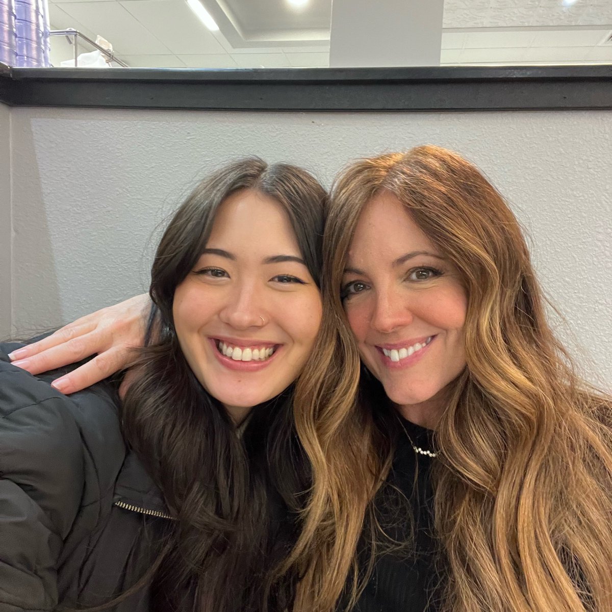 Laura Monroe tweet media