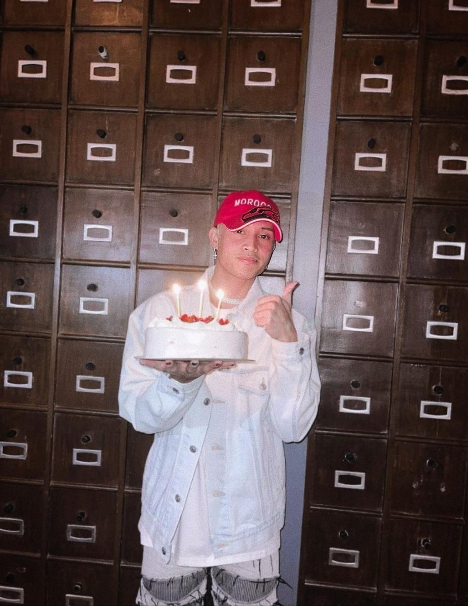 nocassh17's tweet photo. Rare Felip wearing white ❤️ +
Strawberry mga vebs 🥹
@SB19Official #FELiPLAYLevel26
#kentellverse https://t.co/DuADqAg2Qz