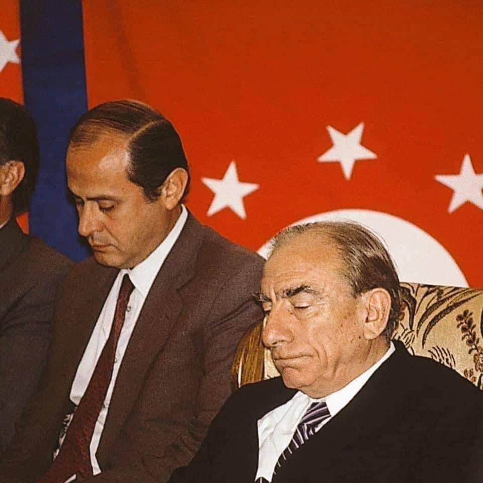 TurkavGenMrk's tweet photo. "Merhum Türkeş Bey milletine ve ülkücü ömürlere mal olmuştur. Onu arayanların bulacağı kaynak, tanımak isteyenlerin müracaat edecekleri mercii Üç Hilal’dir, Milliyetçi-Ülkücü Hareket’in ta kendisidir." Lider Devlet Bahçeli https://t.co/5TNLFjjpnV