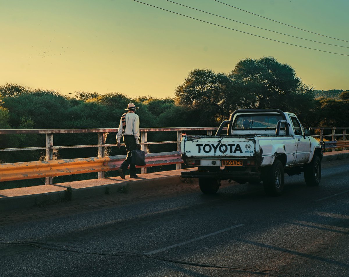 mishaseanjonas's tweet photo. Set your own path.πΈ
#photography #streetphotography #sonysa #masianpictures https://t.co/xLv11ZURWW