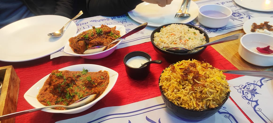 dbiswas_chem's tweet photo. Lab Party ๐
Thanks Triza Di for the treat.
#IISERKolkata #Organicoptoelectronicslab
#DCLab https://t.co/f1x54SsDTR