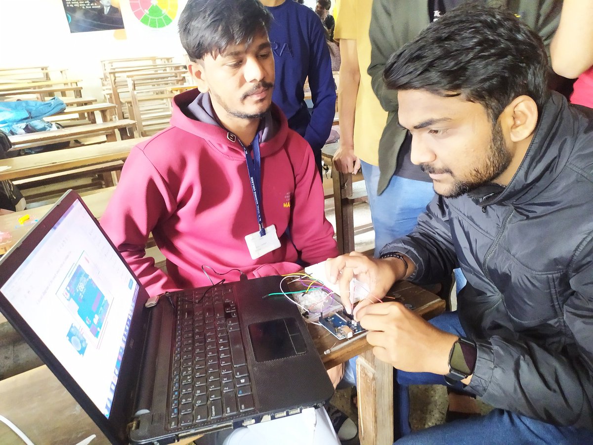 JPatanwadia's tweet photo. Innovation Club Prabodh Level Training Day 4 on #Energysonservation #Advanceelectronics #STEMeducation at M.B Patel science college, Anand .
@PMOIndia @CMOGuj @kuberdindor @vnehra @mnagarajan @narottamsahoo @InnoClubCHE @InfoGujcost @STEMbotix https://t.co/thOQzNErw1