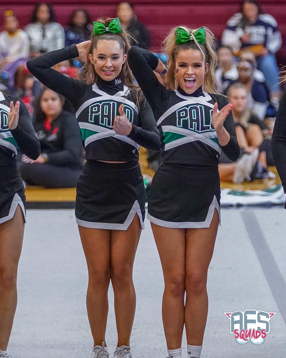 AFSSquads's tweet photo. The Palo Verde High School Cheer squad brought the sass at the USA LV Classic! #spiritsquad #afssquads #anythingforsports #squadgoals https://t.co/bvpZuisXwj