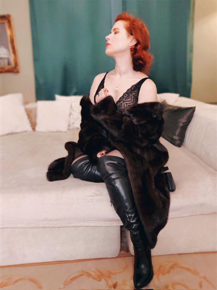 Undine de Rivière tweet media