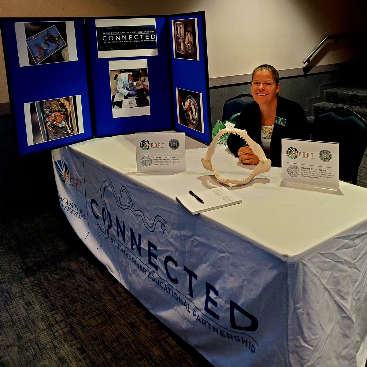 JUMSRI2's tweet photo. Our table at the DCPS Elementary School Science Fair was a great success . If your organization would like us to participate in an event, please visit: https://t.co/jEptg6eITW and learn more about this Jacksonville University and JAXPORT St. Johns River education program https://t.co/LPoRlv6zt2