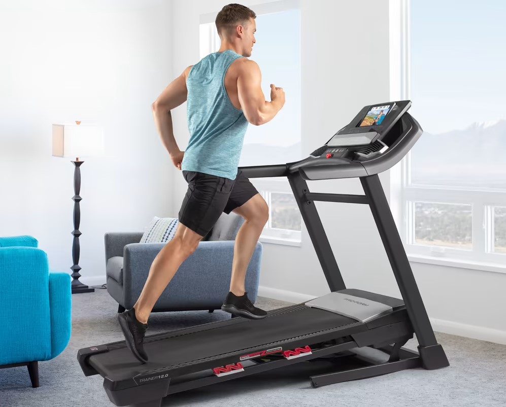 iziva's tweet image. Soldes Tapis de course PROFORM TRAINER 12.0 pas cher prix Soldes ProForm 1 499.00 € TTC au lieu de 1 899 € 

😍 Découvrir ici - bit.ly/3GvOu9U

#Proform #Tapisdecourse #iziva #soldes #sodesproform #Fitness #soldes2023