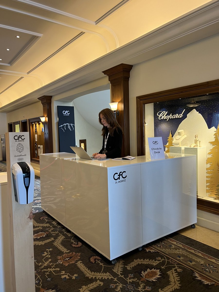 ItsNikitaDesai's tweet photo. @CFCstmoritz we have arrived! https://t.co/fsn8tQsaW4
