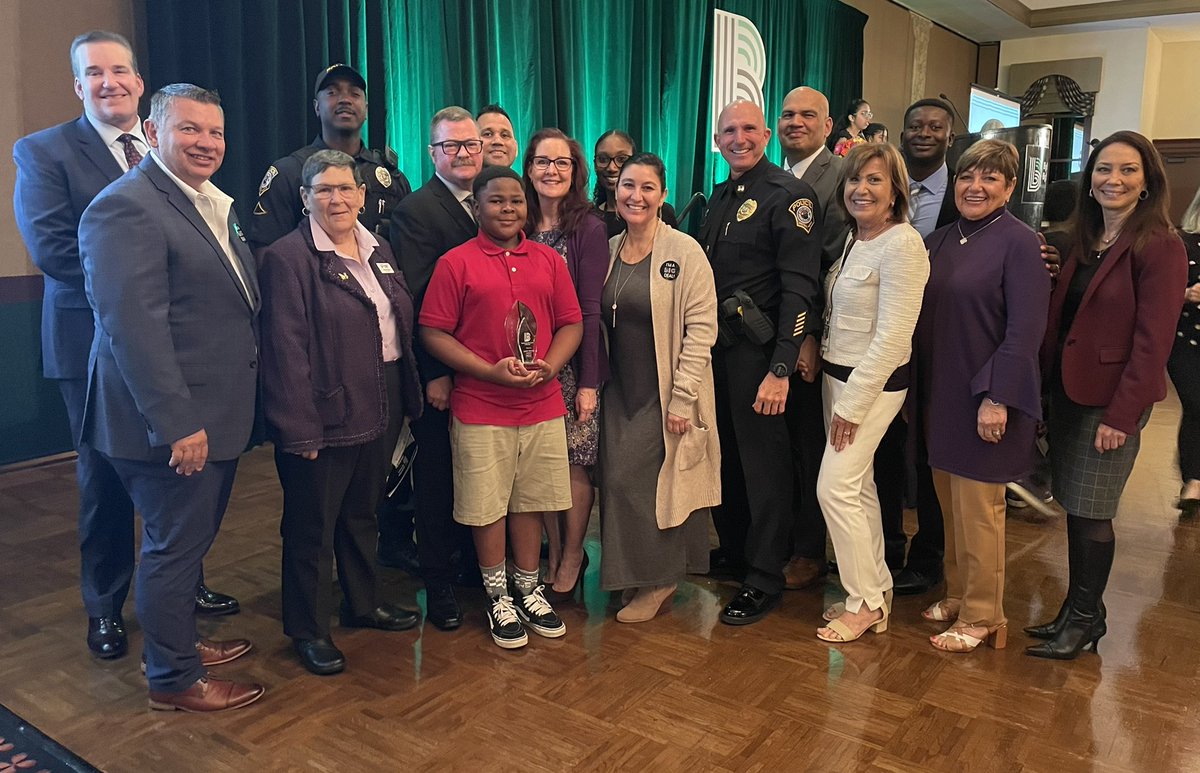 CoconutCreekPD's tweet photo. Congrats to Det Scates & Elijah, his #Little Brother @BBBSBroward #BigsInBlue program! At this morning's #BigThankYouBreakfast in Davie, the non-profit named him the Broward #BigBrotherOfTheYear, making him eligible to win the state award later this year!… https://t.co/bysuv8ASyk
