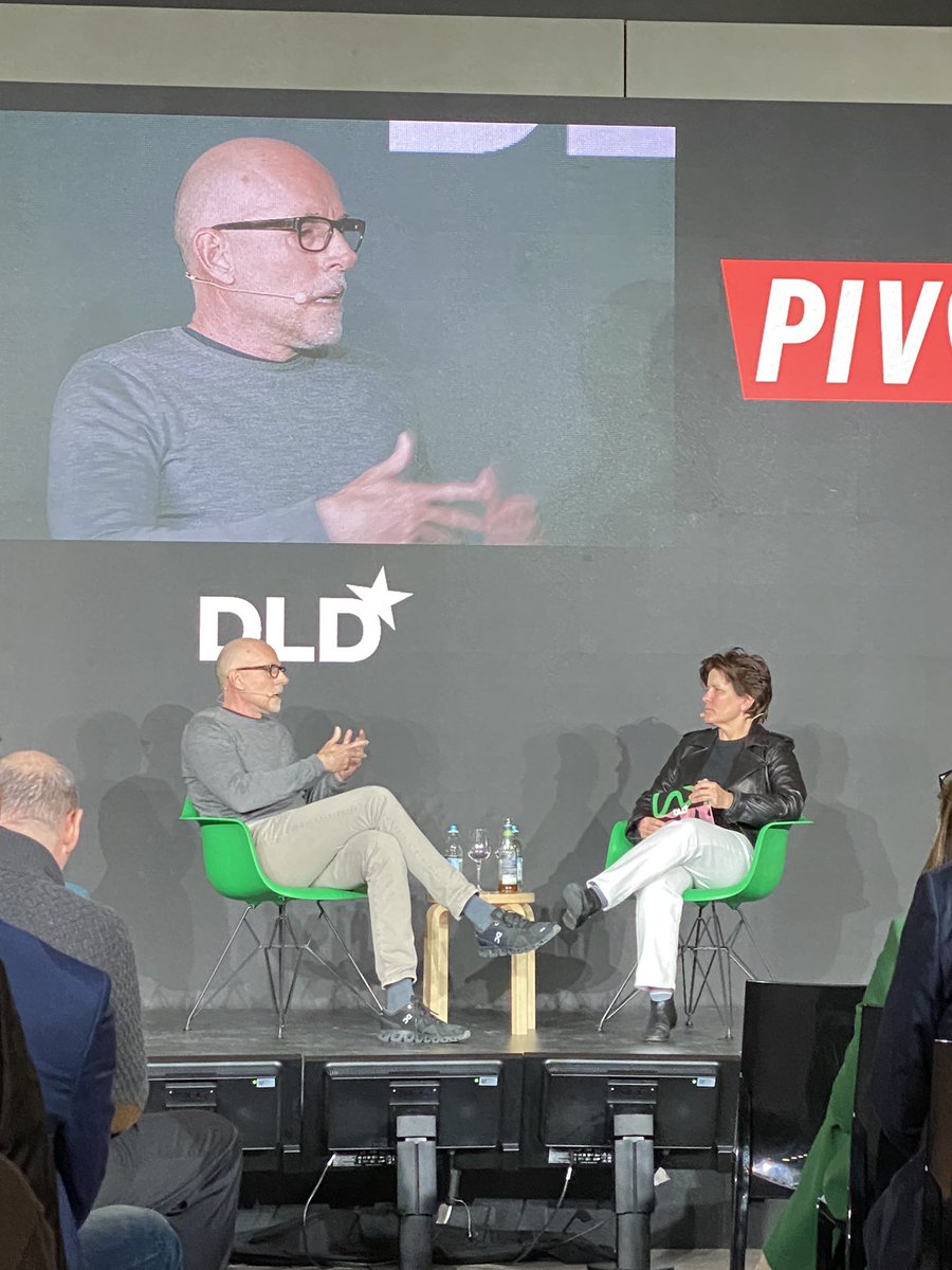 They’re smart and entertaining everywhere! @karaswisher @profgalloway in Munich @ #DLD23 @DLDConference @Bankoff