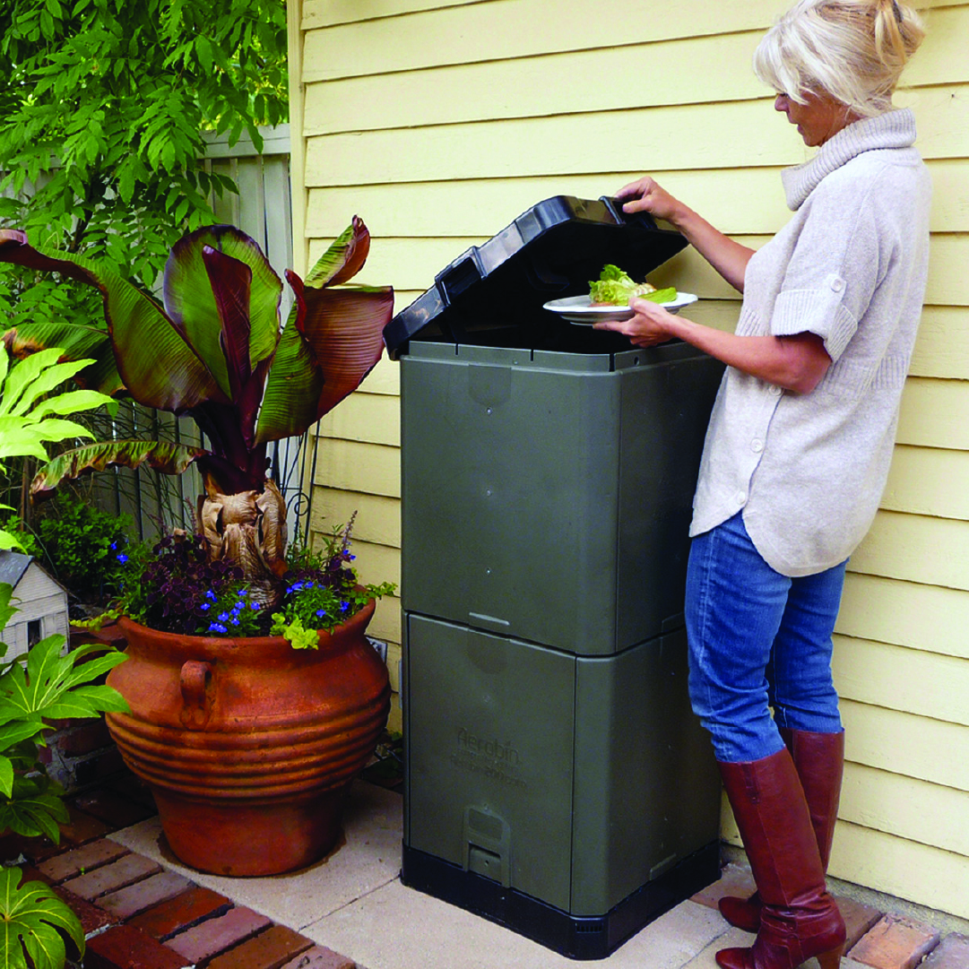 rwatersolutions's tweet image. #1 Hot Composter on the Market, At A Fraction Of The Price! Aerobin will comfortably turn your domestic food &amp;amp; garden waste into compost &amp;amp; the liquid produced from waste is great for plants, there’s a handy tap.
rainwatersolutions.co.uk/garden/compost…
#aerobin #hotcomposter #compost #foodwaste