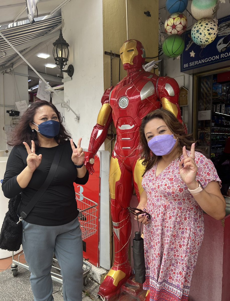 TannieFan's tweet photo. @norlinkarim I miss you and wonderful Little India!  It was a sign when we spotted JK 😂. It would be so fun to visit you and @Btsarmymom_SG with the #wapmembers 💜 https://t.co/pgTBWM4bvD