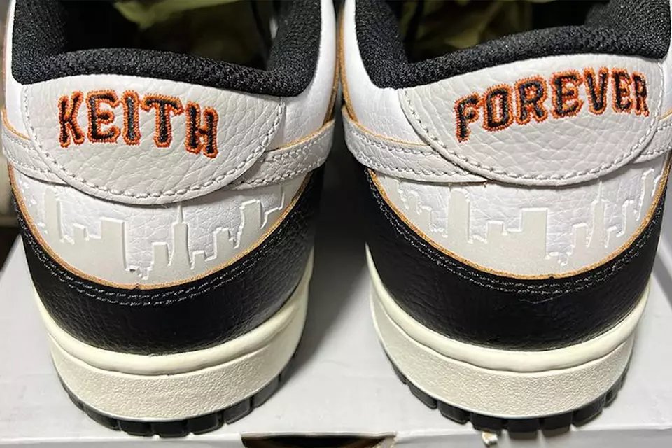 ArmaZeratul's tweet photo. @atmos_usa Size 9.5,

Favorite collab is the HUF x Nike SB Dunk Low for the history of the culture. The skyline on the heel is the cherry on top with a removable side panel as a fun takeaway.

#atmoscollectorsclub https://t.co/qjGNtodRAc