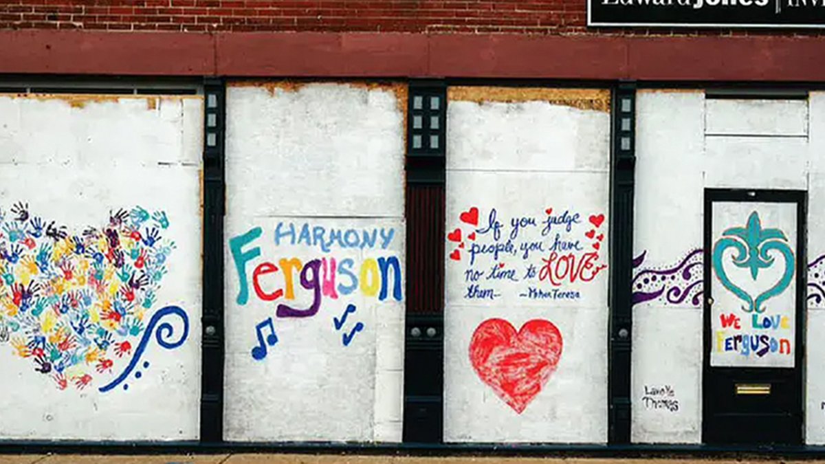 bobclarkbeyond's tweet photo. Delmar DivINe stays true to its name and foundational values of #INvestment, #INnovation, and #INclusion by featuring work from the Painting for Peace series that mirrors St. Louis’ community race relations and social justice. Read more here: https://t.co/PkyOnNpaVA https://t.co/NlQQja2DZy