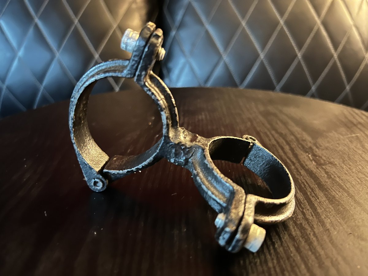 MsJewellMarceau's tweet photo. For Sale Now! Ladies steel handcuffs. Lock must be unscrewed insuring a feeling of inescapable permanence! Serious collectors please inquire here: jewellmarceau@yahoo.com
#steelrestraints #bdsmgear #memorabilia #collectibles #steelhandcuffs #RT https://t.co/Lyl1VPRZhJ