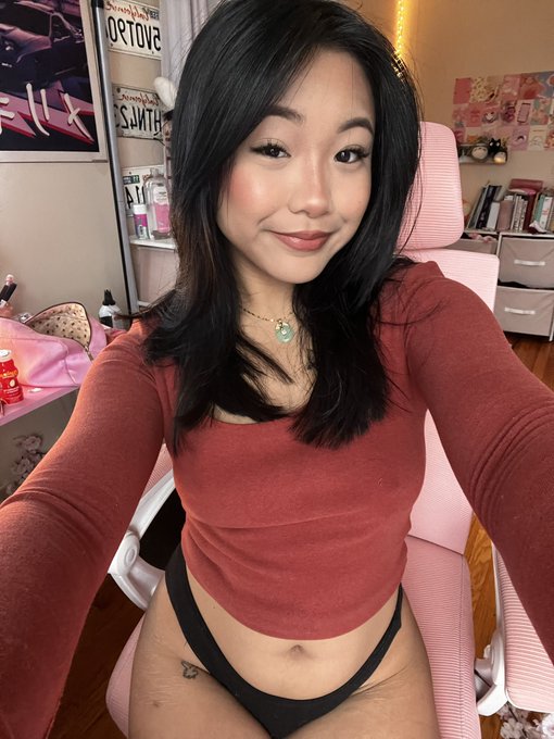 My hair looks 100x better wowoowow also yes I am still wearing makeup I be lying https://t.co/537b7K<a href="/tag/nsfwtw"class="tags"><span>#nsfwtw</span></a><a href="/tag/nsfwtwt%D9%8B%D9%8B%D9%8B%D9%8C%D9%8C%D9%8D%D9%90%D9%91"class="tags"><span>#nsfwtwtًًًٌٌٍِّ</span></a>