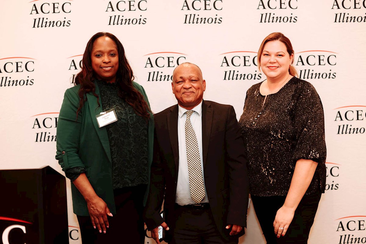 WynndalcoEnt's tweet image. @wynndalcoent was happy to celebrate and sponsor the ACEC - IL Holiday Reception with Illinois Department of Transportation, Secretary Omer Osman &amp;amp; Illinois Tollway, Executive Director, Cassaundra Rouse. #acecIL #IDOT #tollway #wynndalco