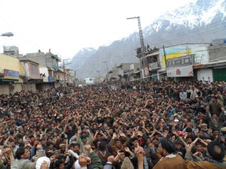 Do you know main points of #GilgitBaltistan protest include Demographic Change & land/mining rights being given to outsiders. Do you see Sindhi people owning Sindh & start rising to protest in order to protect our demography & safeguard our #RightToSelfDetermination?