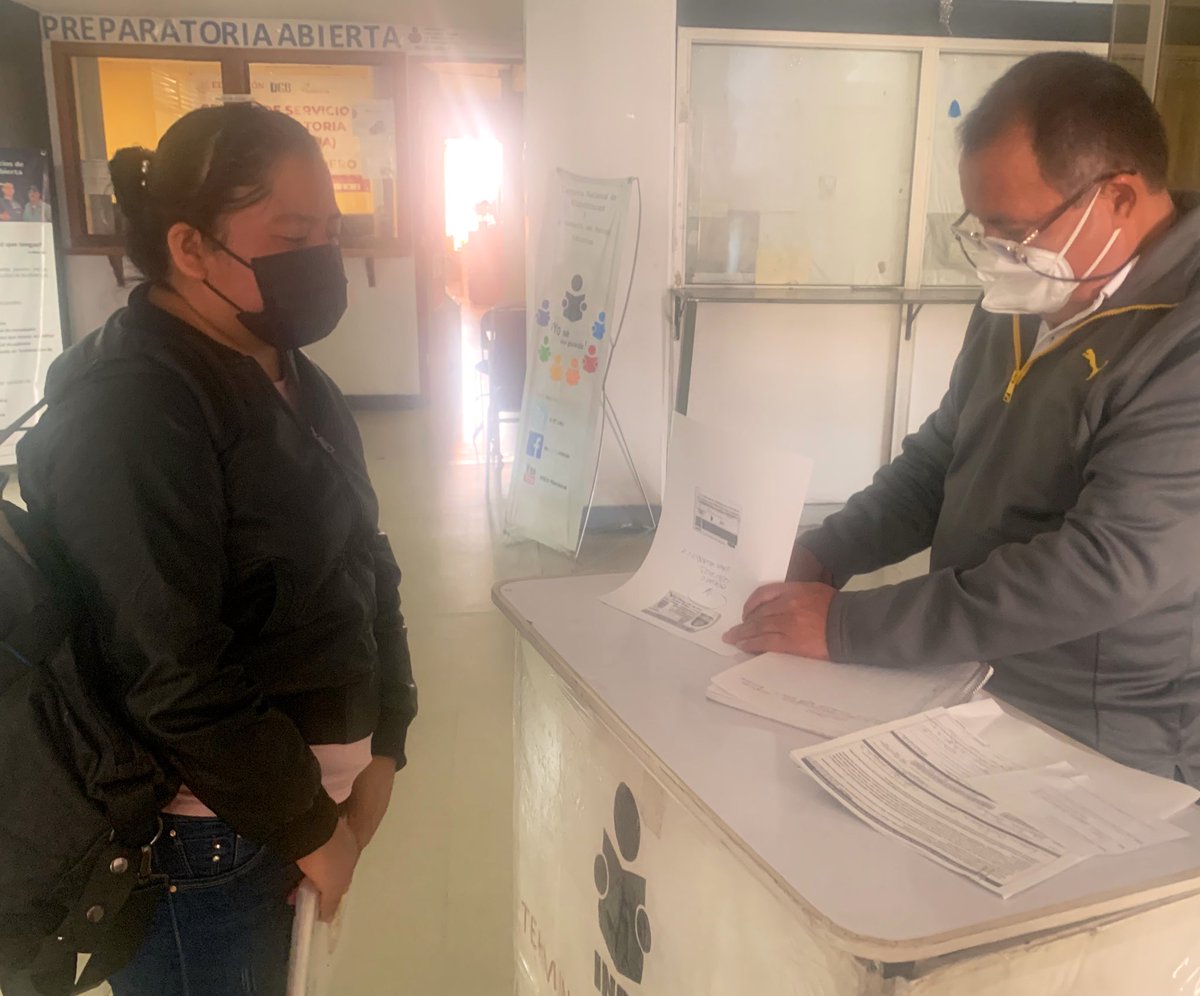 ElsaMariaGuzman's tweet photo. ¡Aún estás a tiempo! participa en la segunda etapa de la #ConvocatoriaINEA de #INEACDMX en @TuAlcaldiaGAM 1er piso, estamos recibiendo la documentación de personas interesadas en apoyarnos de manera voluntaria en las tareas de educación a personas jóvenes y adultas https://t.co/PwVVgjGkcw
