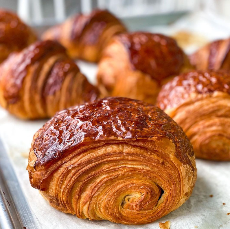 One of the most perfect and mouth-watering delicacies we could find.
They’re not just any pastry—they’re art. Get your bake on with this delectable, flaky treat at Le Marais.🥐

📍📸@lemaraisbakery🥐❤️ 

#theeatguide #french #bakery #sanfrancisco #baker #bakerylife #bakery
