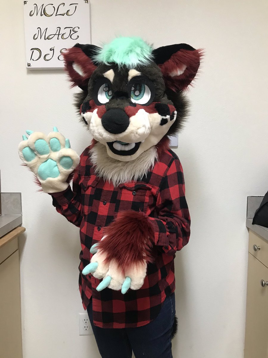 KabberCreations's tweet image. Time for my annual partial fursuit raffle!

This will be a semi-raffle and will also be running on Insta. For an extra entry, enter there, too! (info below)  ↓

Ends on the 26th

To enter:
Follow me
Retweet w/ your ref (no qrts)
Comment below

#furry #fursuitmaker #fursuitraffle