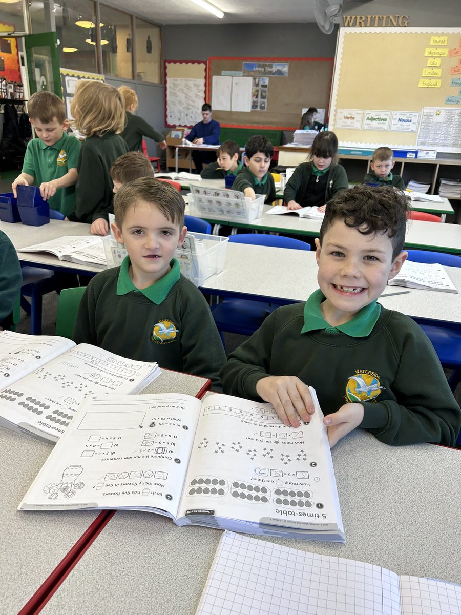 Wye_WPA's tweet image. Working super hard today in maths counting in 5’s! 👏🏼 #WatersideMaths