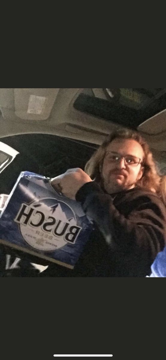 TylerLucey_'s tweet photo. @BuschBeer This guy https://t.co/PmsRJZAYYf
