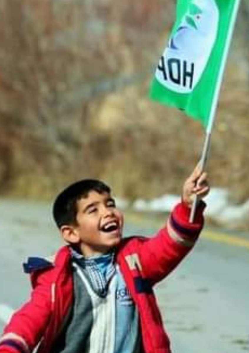 Pi_ro_qal's tweet photo. HDP umuttur, sevdadır, halktır.
Bir çocuğun sevincindeki ışıltıdır.
HDP bir halkın onura ve özgürlüğe olan tutkusudur.
#HDPlilerTakipleşiyor https://t.co/6x3Vj62tZQ