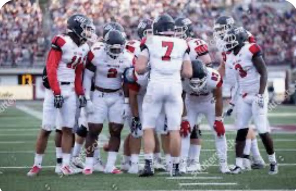 Cammelzer2023's tweet photo. After a great talk with @coachscottlewis I am incredibly thankful to receive a scholarship offer from @RedFlashFB @CoachV_SFU @CoachScottLewis @CoachWalkerIV 🙏  Blessed!

@nafootball_tfl @wpialsportsnews @Big56Conference @247Sports @247recruiting @PaFootballNews https://t.co/kpU9NXlh36