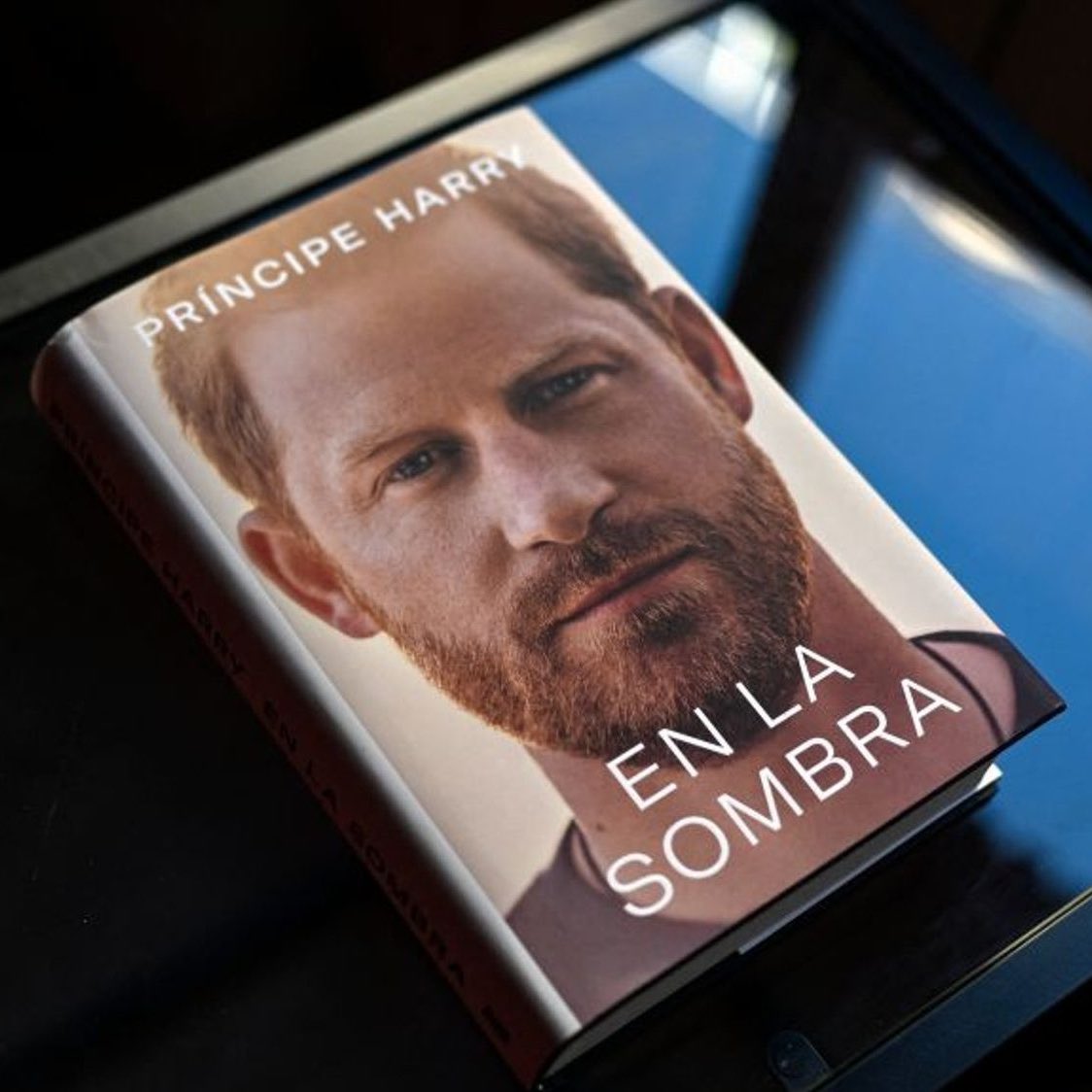 LibreriaBooks1's tweet photo. Próximamente en Books 🆕🆕🆕

Las memorias de Harry… con su franqueza directa y sin concesiones, “En la sombra” es una publicación que marcará un hito.

#Enlasombra #PrinceHarry #PrincipeHarry #Spare #Books #Libros #LibrosParaguay #LibreriaParaguay #Paraguay https://t.co/HxVowcY0Lw